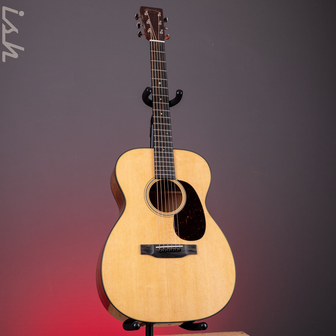 Martin 00-18 2025 Standard Series Acoustic Guitar