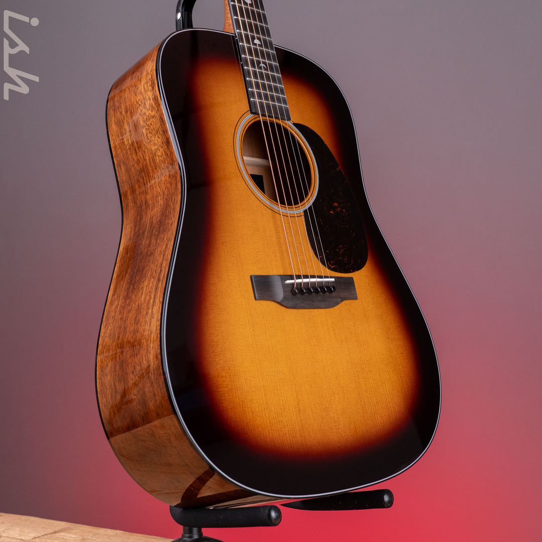 Martin D-18 Molly Tuttle Acoustic Guitar Vintage Sunburst