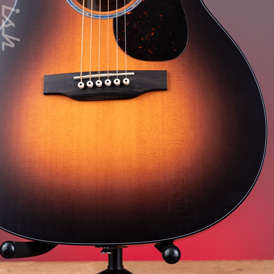 Martin Road Series OMC-10E Modern Acoustic-Electric Guitar 1935 Sunburst *New Model*