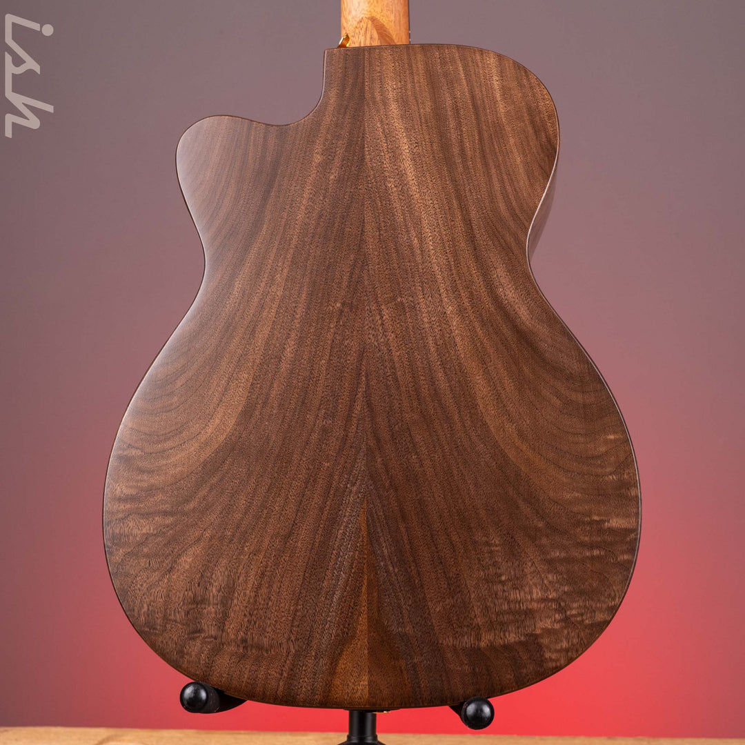 Martin 000 C-Jr E Walnut Burst *New Release*