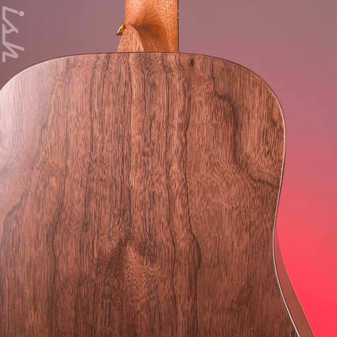 Martin D-Jr E Walnut *New Release*