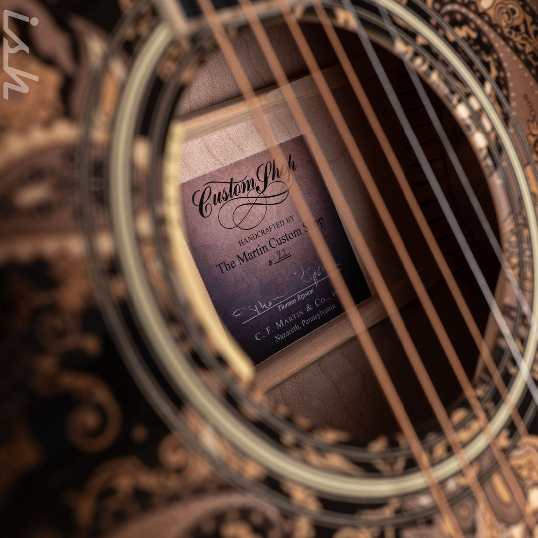 Martin Custom Shop Paisley Ember Burst