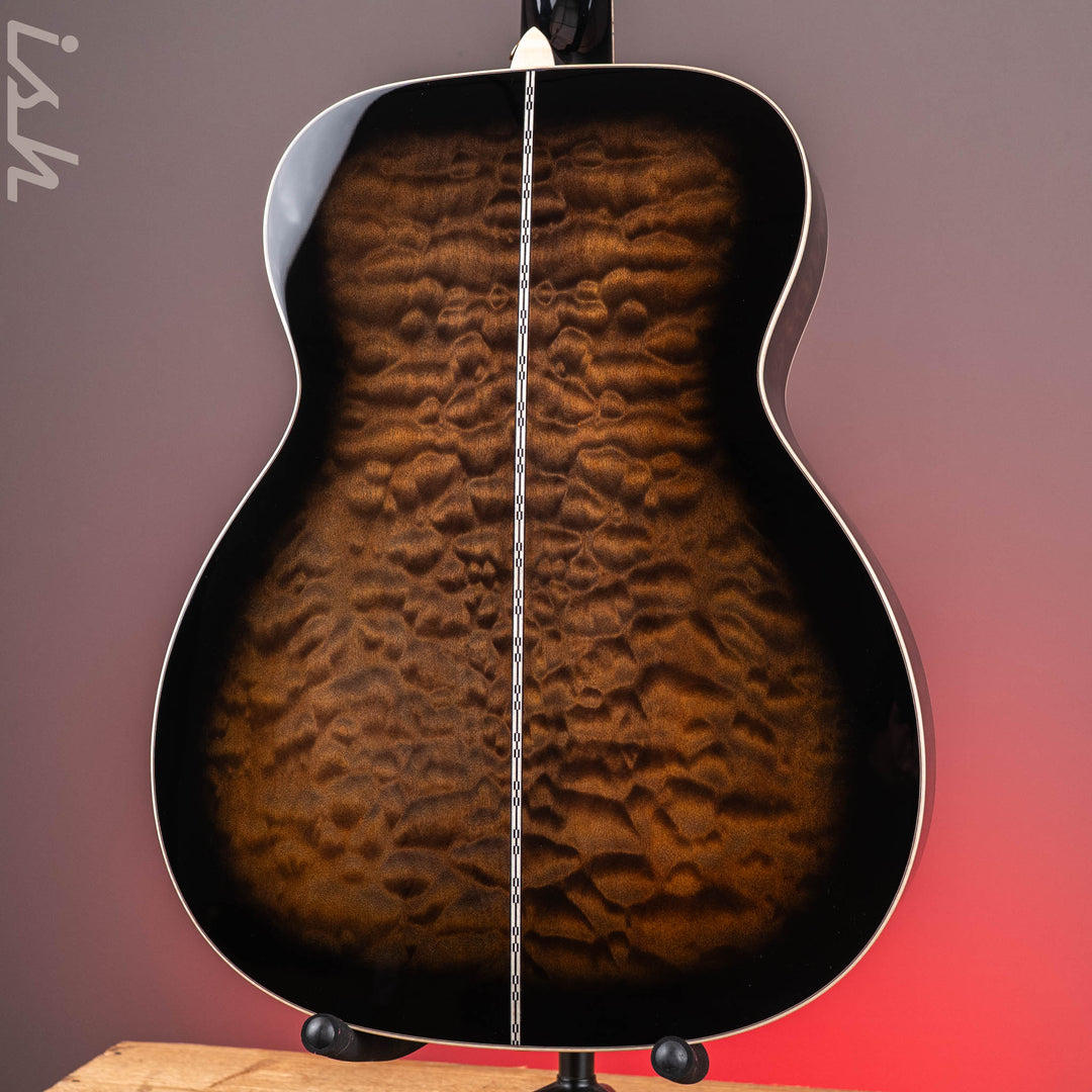Martin Custom Shop Paisley Ember Burst