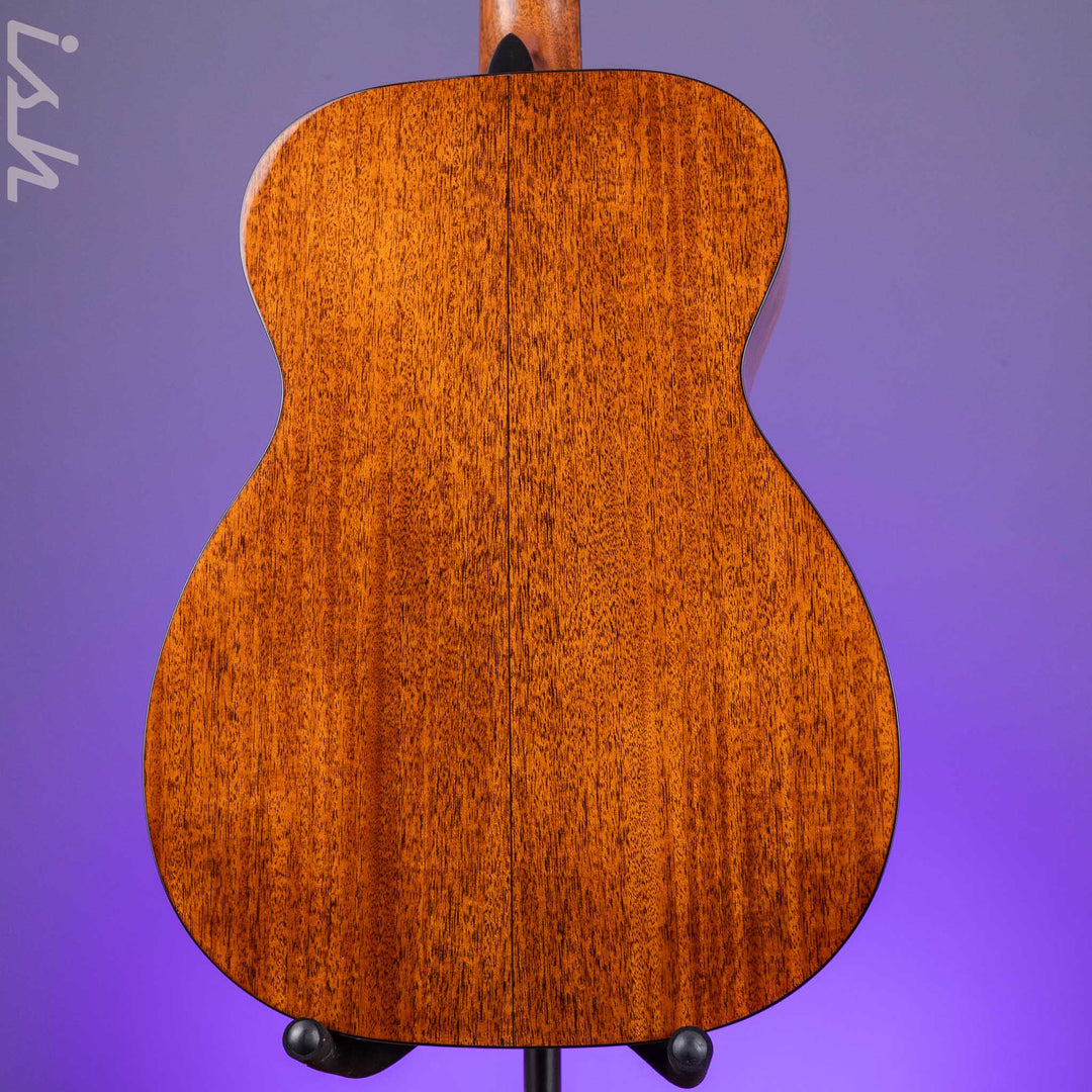Martin 00-18 Joe Bonamassa Acoustic Guitar