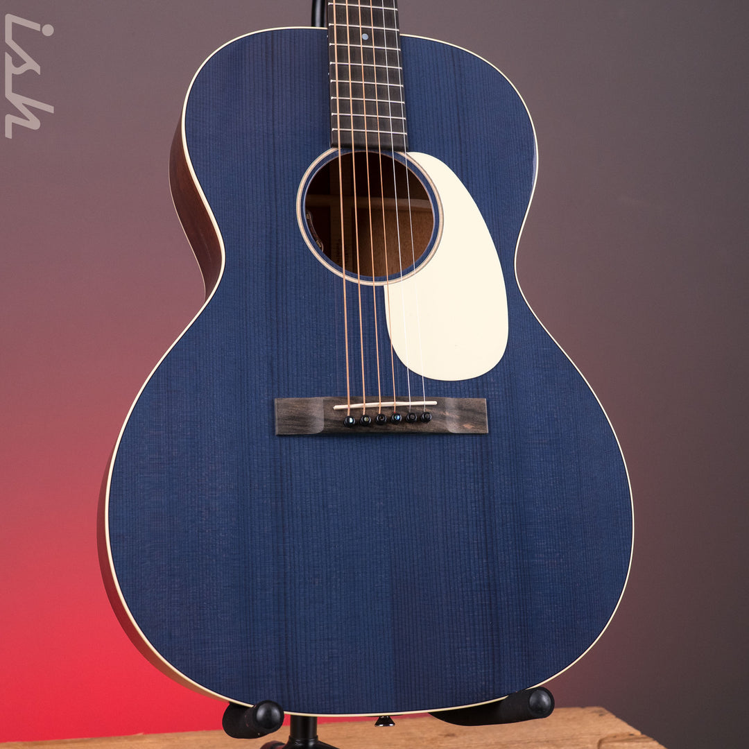 Martin 00L-16E Blue Denim *New Model*