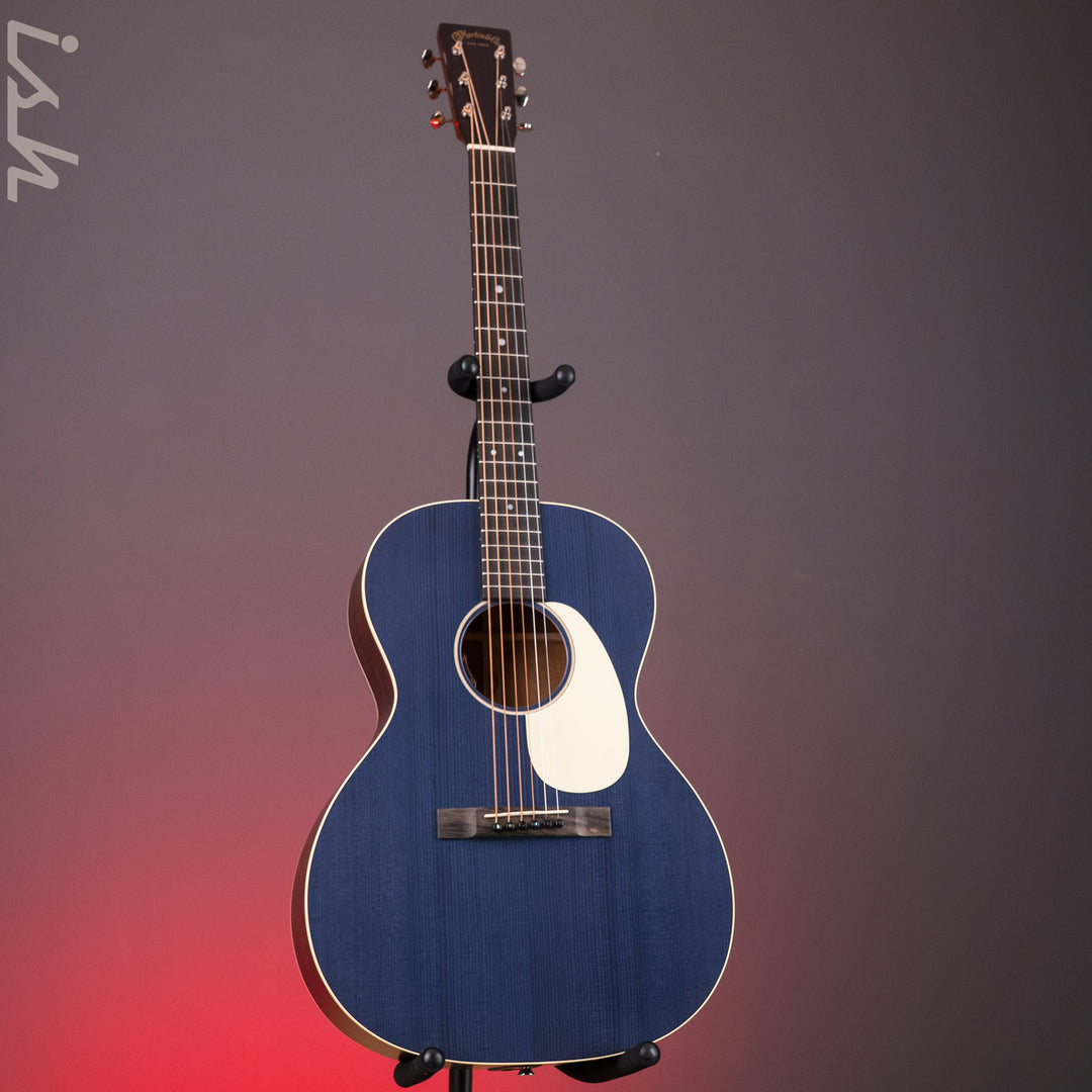 Martin 00L-16E Blue Denim *New Model*