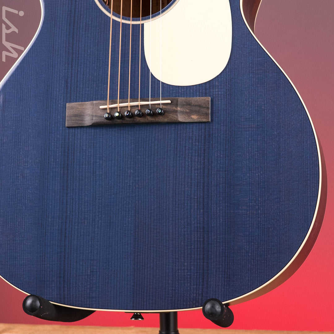 Martin 00L-16E Blue Denim *New Model*