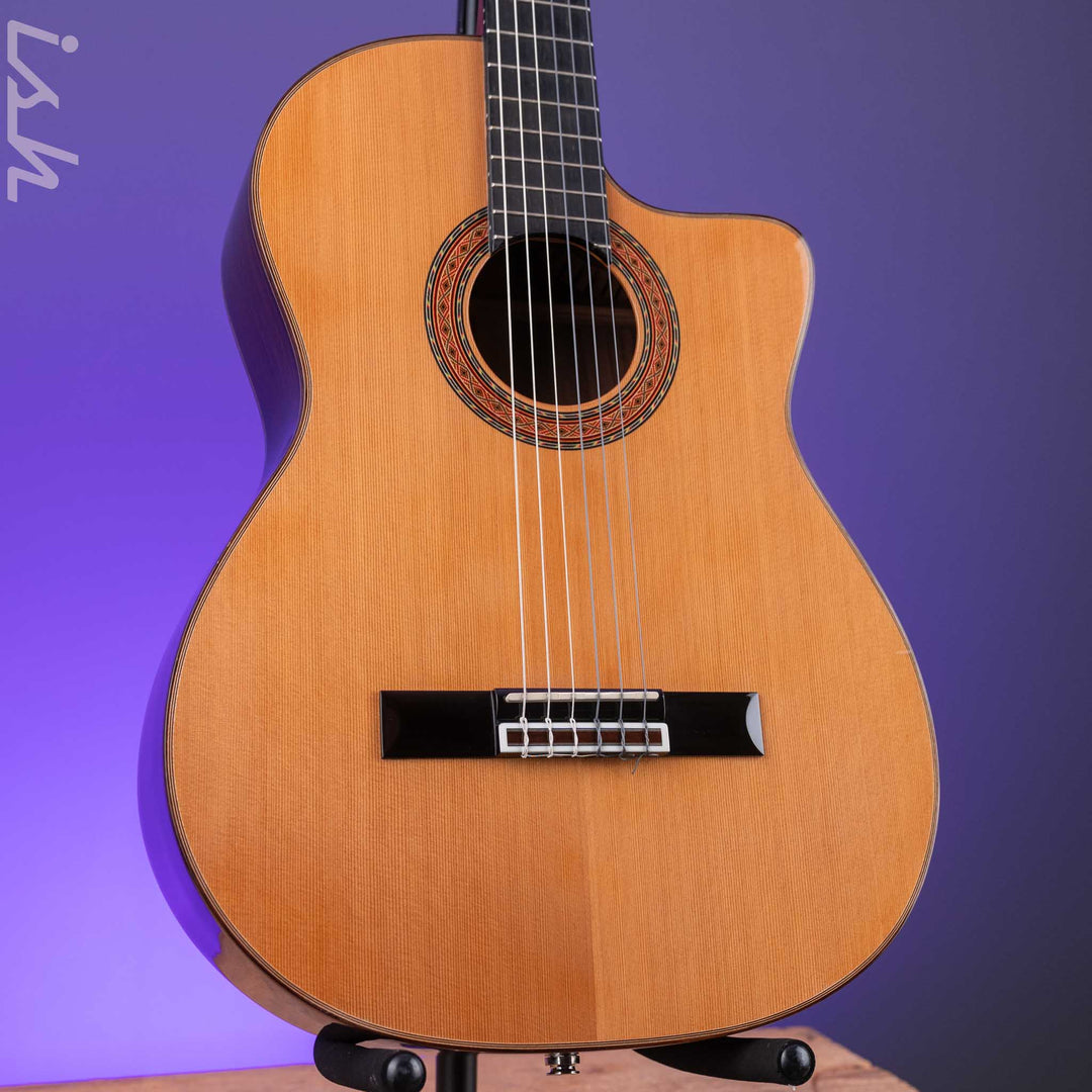 2011 Guild GN-5NAT