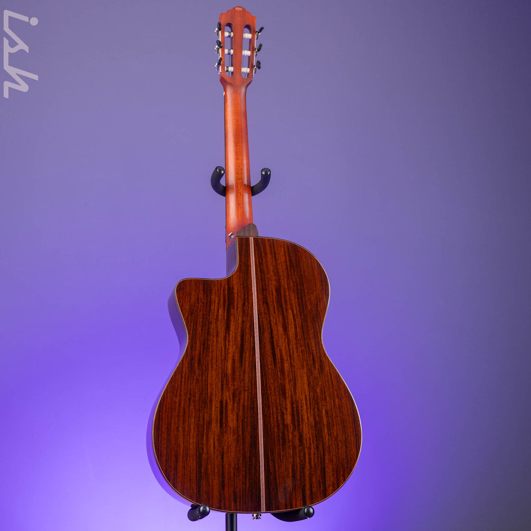 2011 Guild GN-5NAT