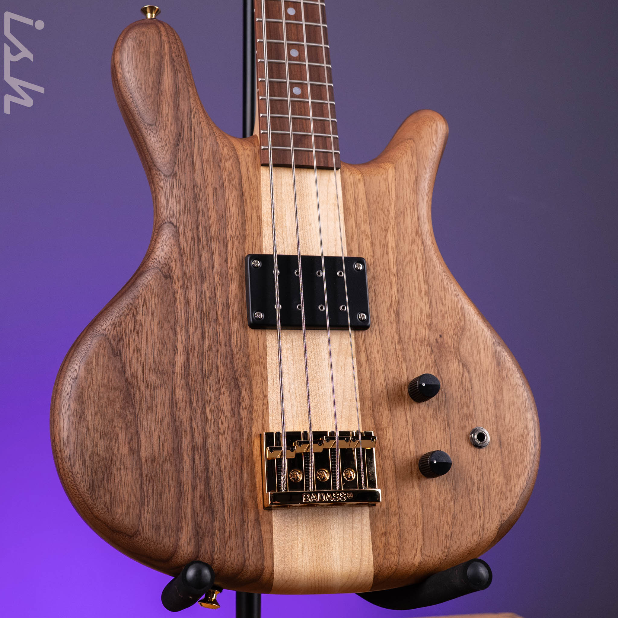 Spector USA SB-1 Reissue Limited Edition Walnut – Ish Guitars