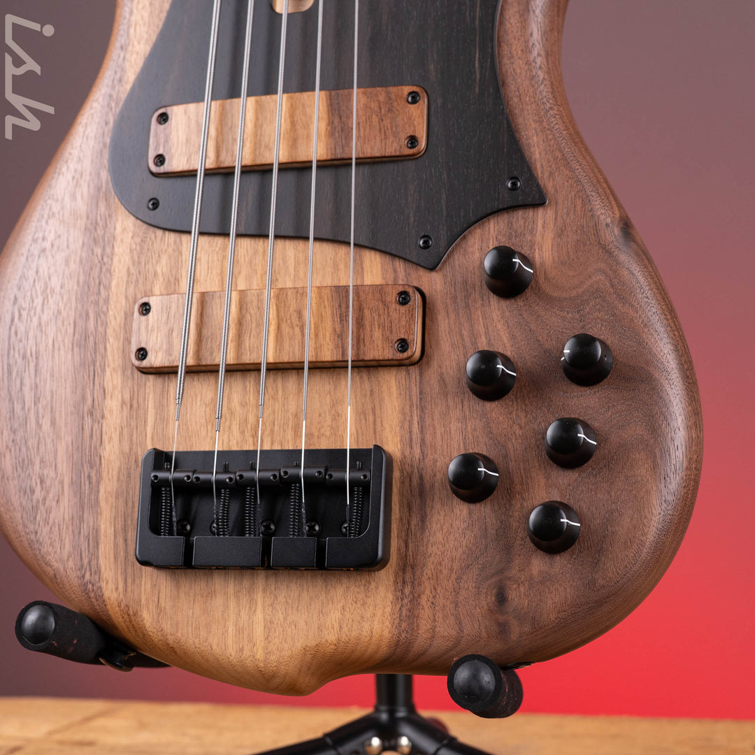F Bass BN5 Walnut