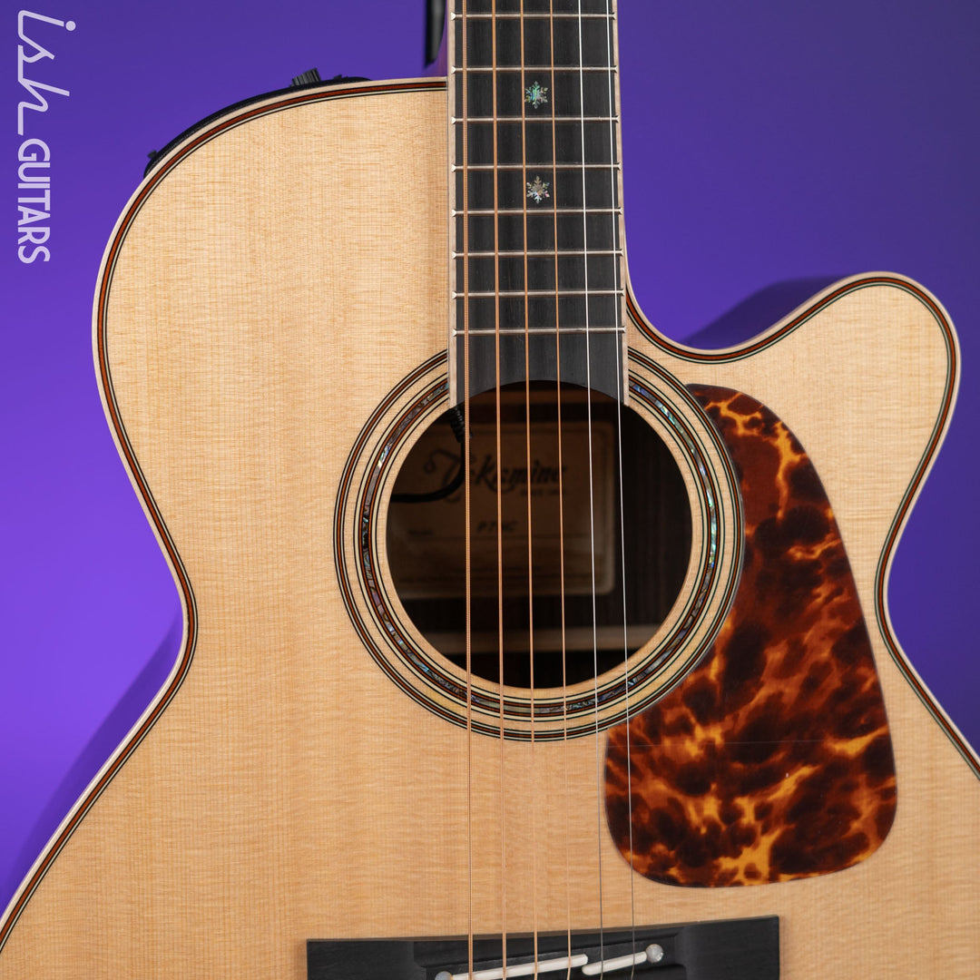 Takamine P7NC Acoustic-Electric Guitar Natural