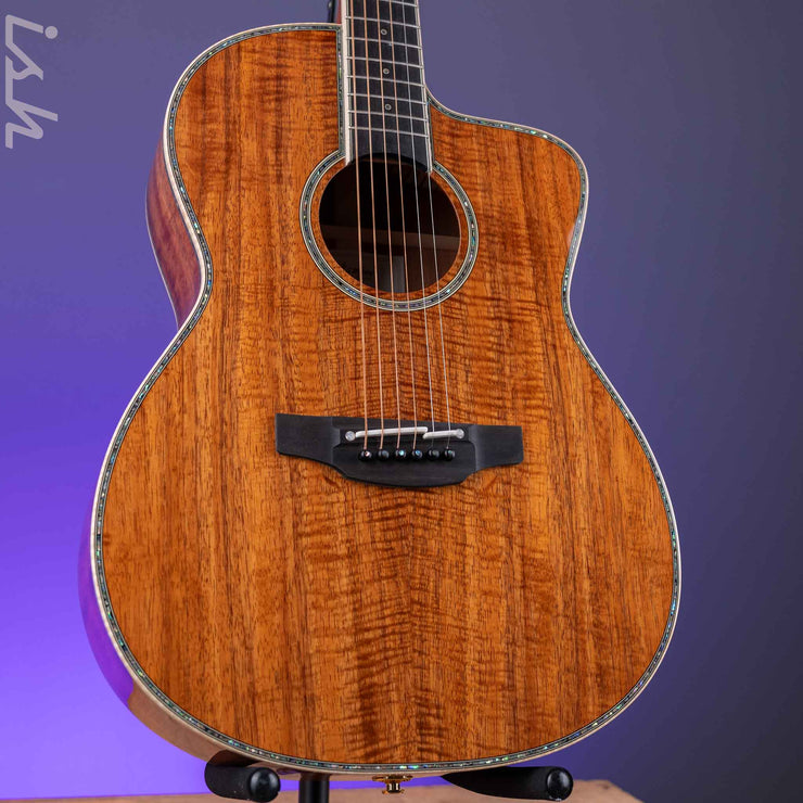 Takamine “The 60th” Limited Edition Acoustic-Electric Guitar Natural - Diamond Inlay!