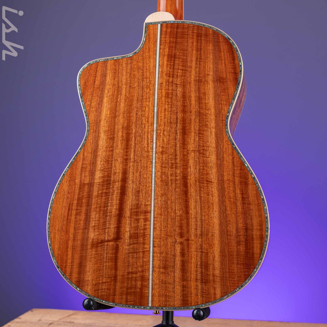 2022 Takamine “The 60th” Limited Edition Acoustic-Electric Guitar Natural - Real DIAMOND Inlay