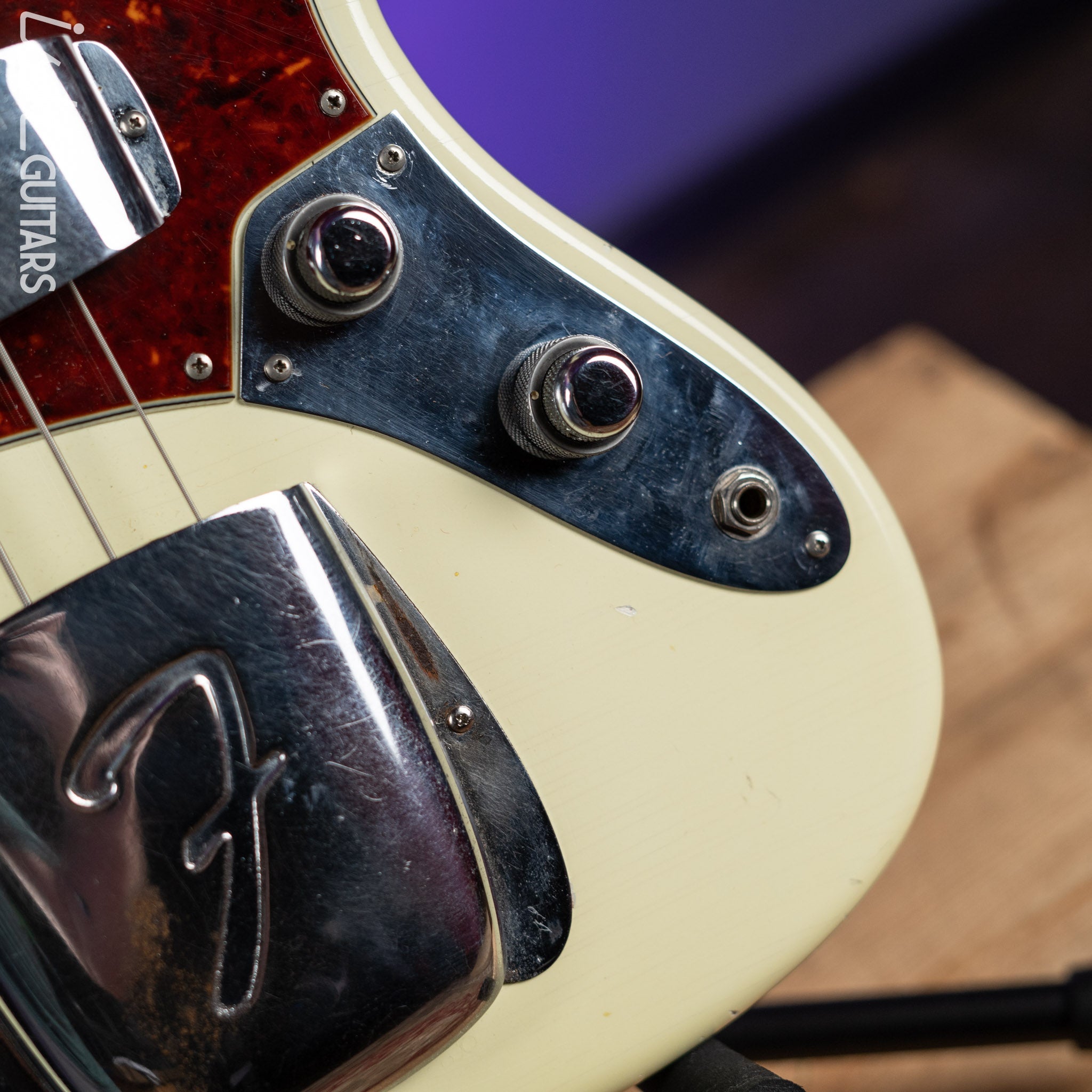 1961 Fender Jazz Bass Refin Stacked Knobs Olympic White – Ish Guitars
