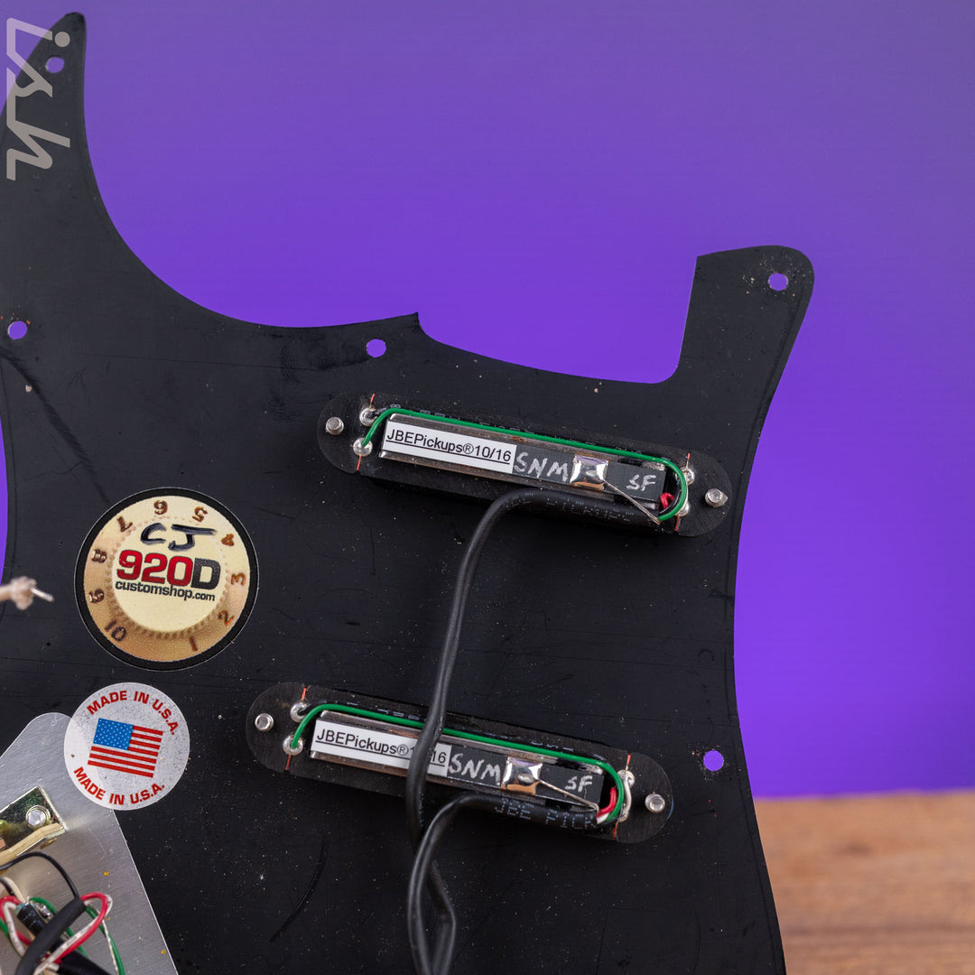 American Strat &