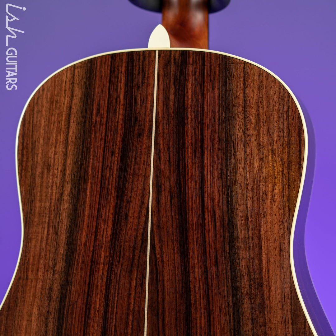 Alvarez Yairi Masterworks DYMR70SB Dreadnought Slope Shoulder Sunburst Demo