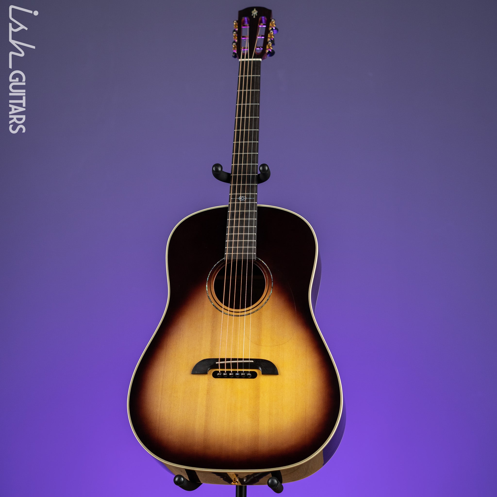 Alvarez Yairi Masterworks DYMR70SB Dreadnought Slope Shoulder