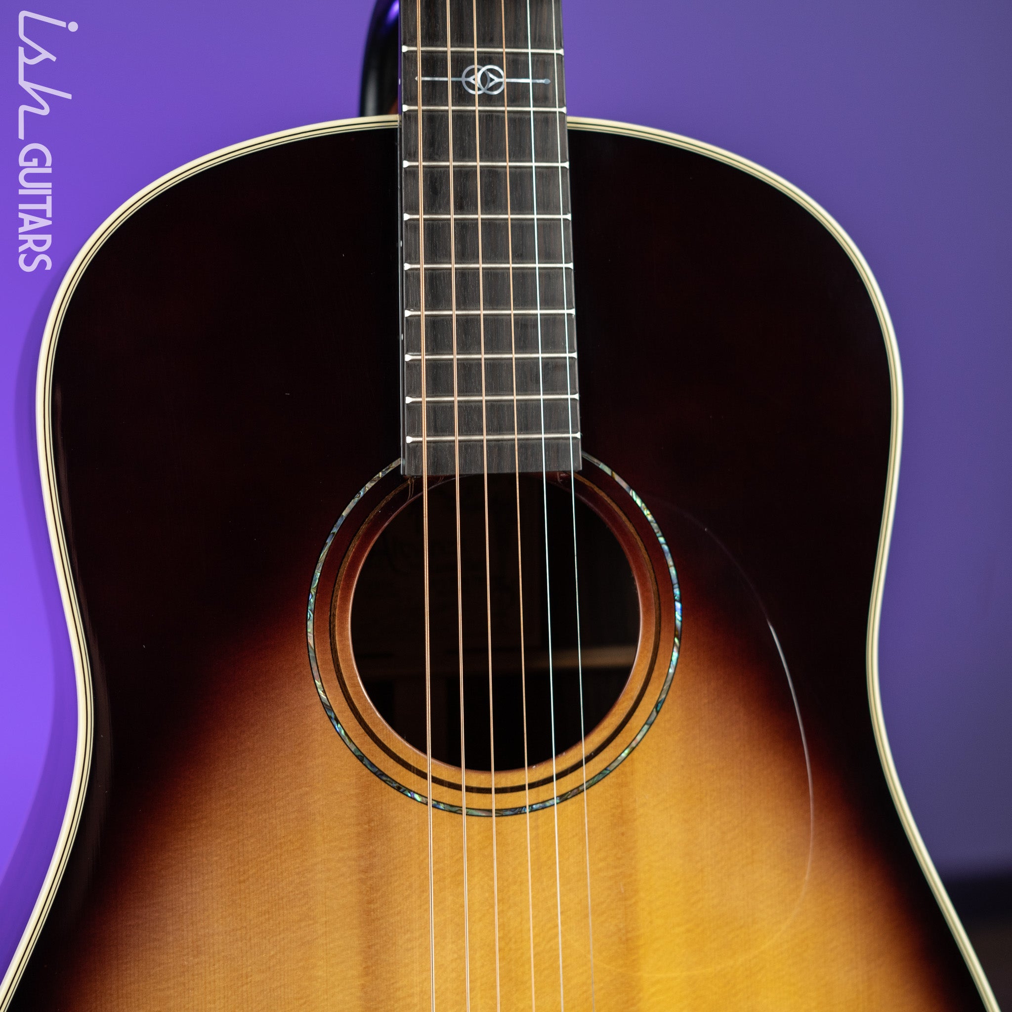 Alvarez Yairi Masterworks DYMR70SB Dreadnought Slope Shoulder