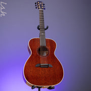 Alvarez Yairi FYM66HD Honduran Masterworks OM Acoustic Guitar