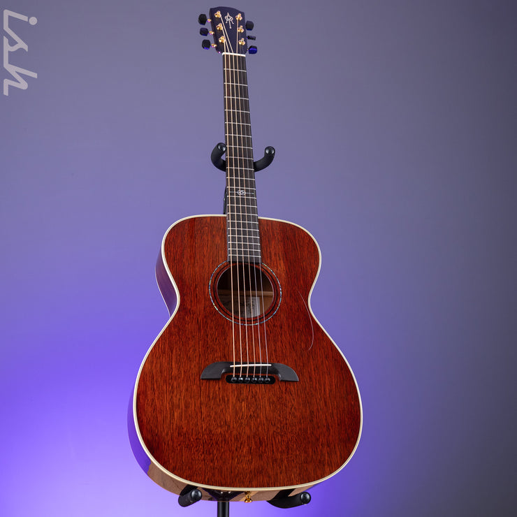 Alvarez Yairi FYM66HD Honduran Masterworks OM Acoustic Guitar