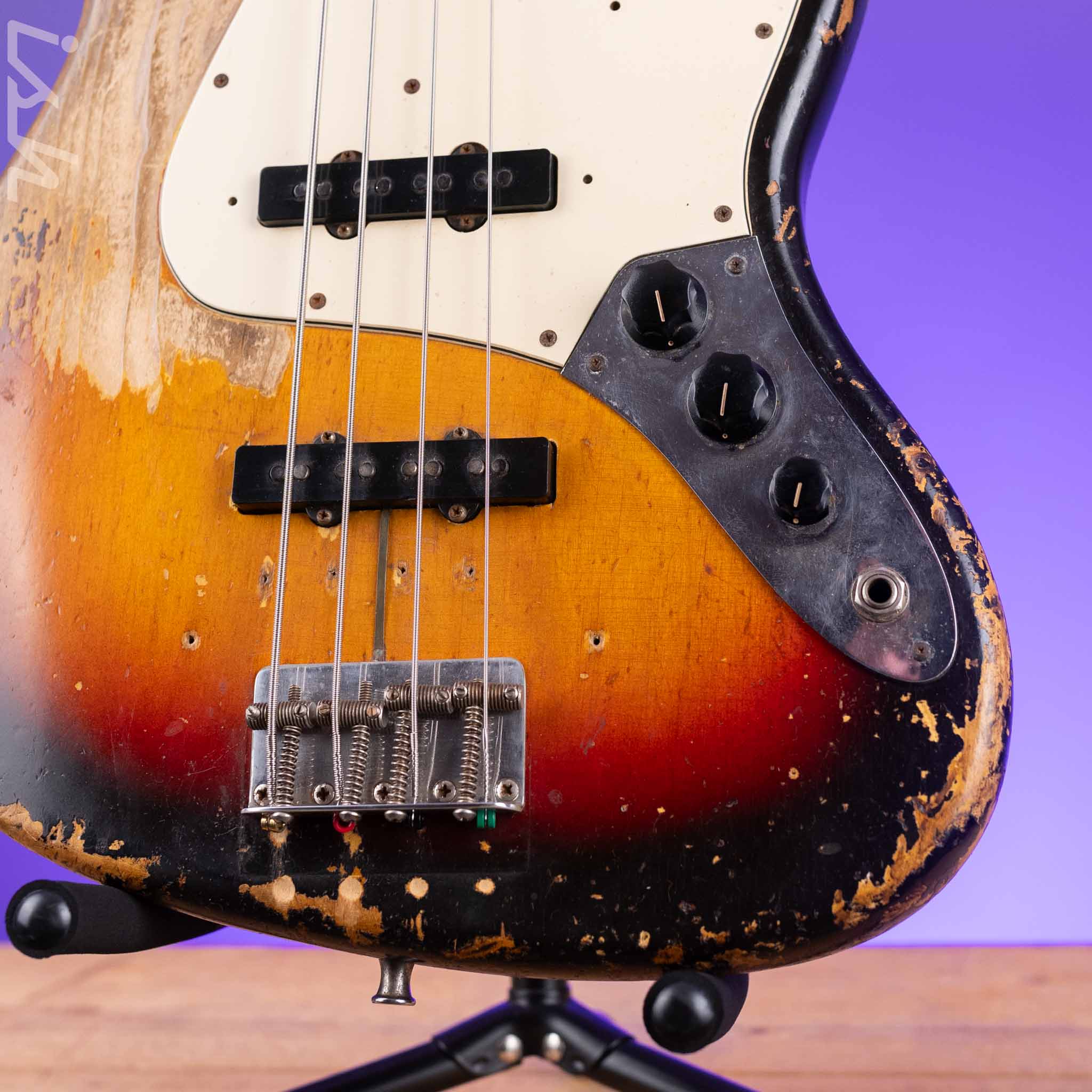 1962 Fender Jazz Bass Sunburst Pre-CBS – Ish Guitars