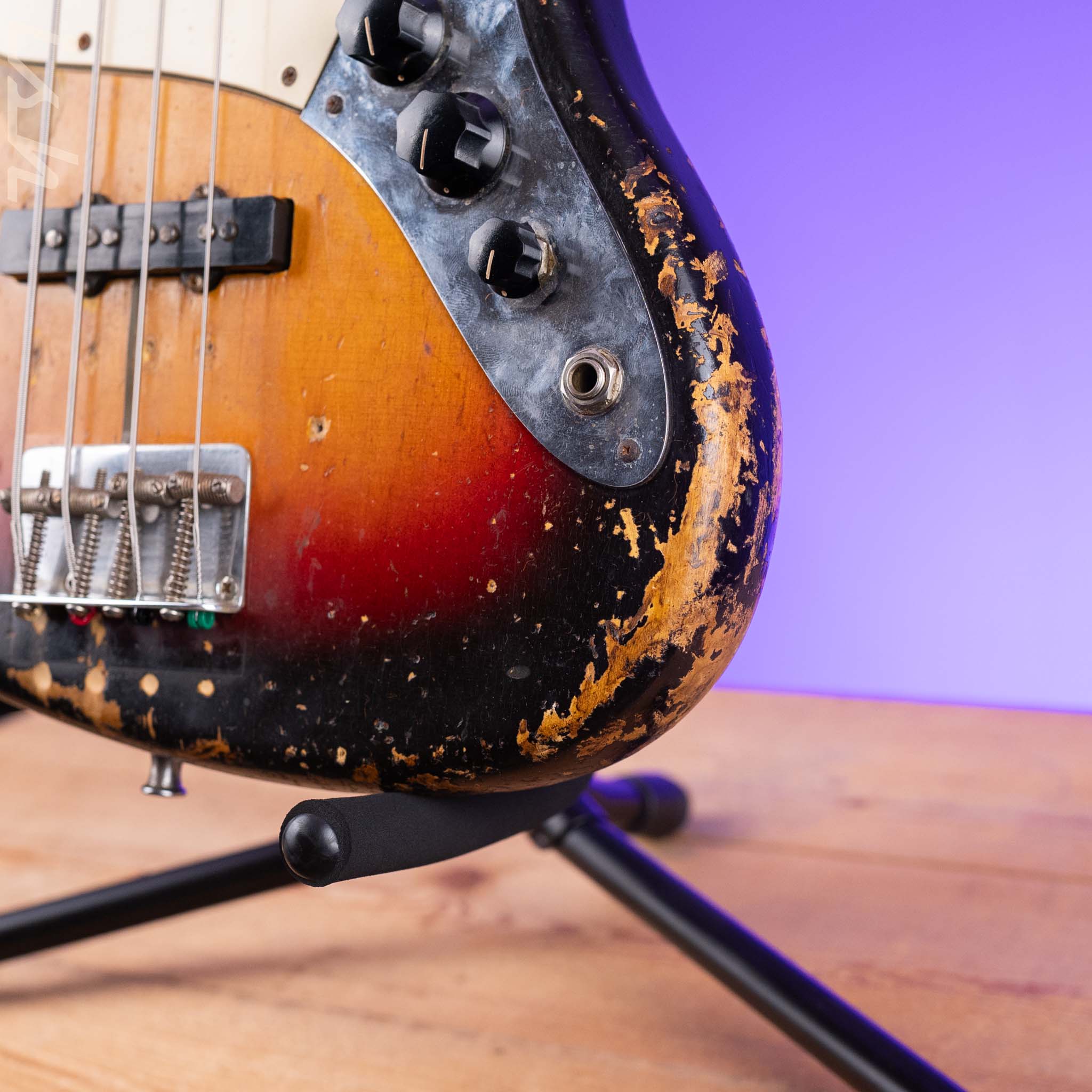 1962 Fender Jazz Bass Sunburst Pre-CBS – Ish Guitars