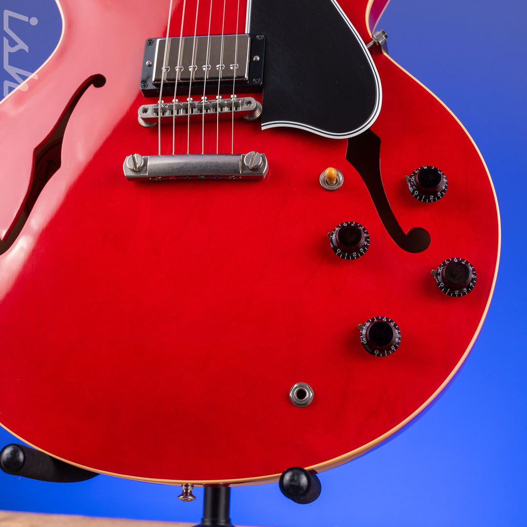 2011 Gibson &