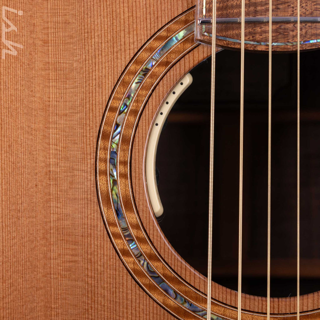 PRS Private Stock Acoustic Angelus Cutaway Cedar Top Walnut Back/Side