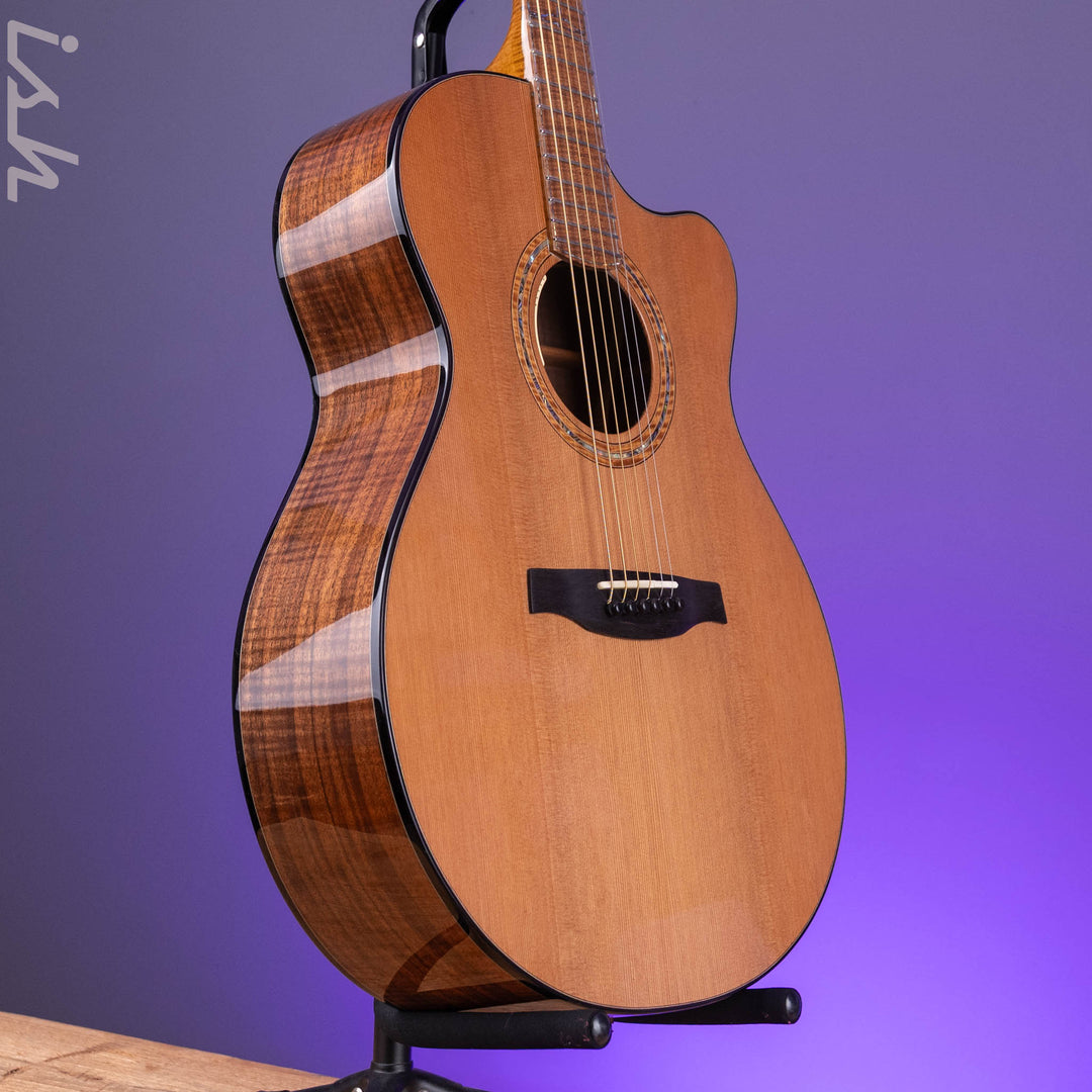 PRS Private Stock Acoustic Angelus Cutaway Cedar Top Walnut Back/Side