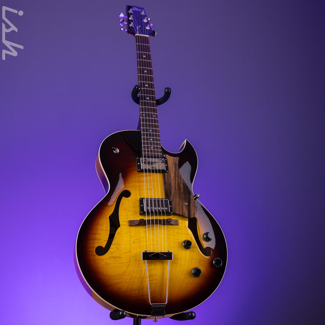 Heritage H-575 Hollowbody Guitar Original Sunburst Demo