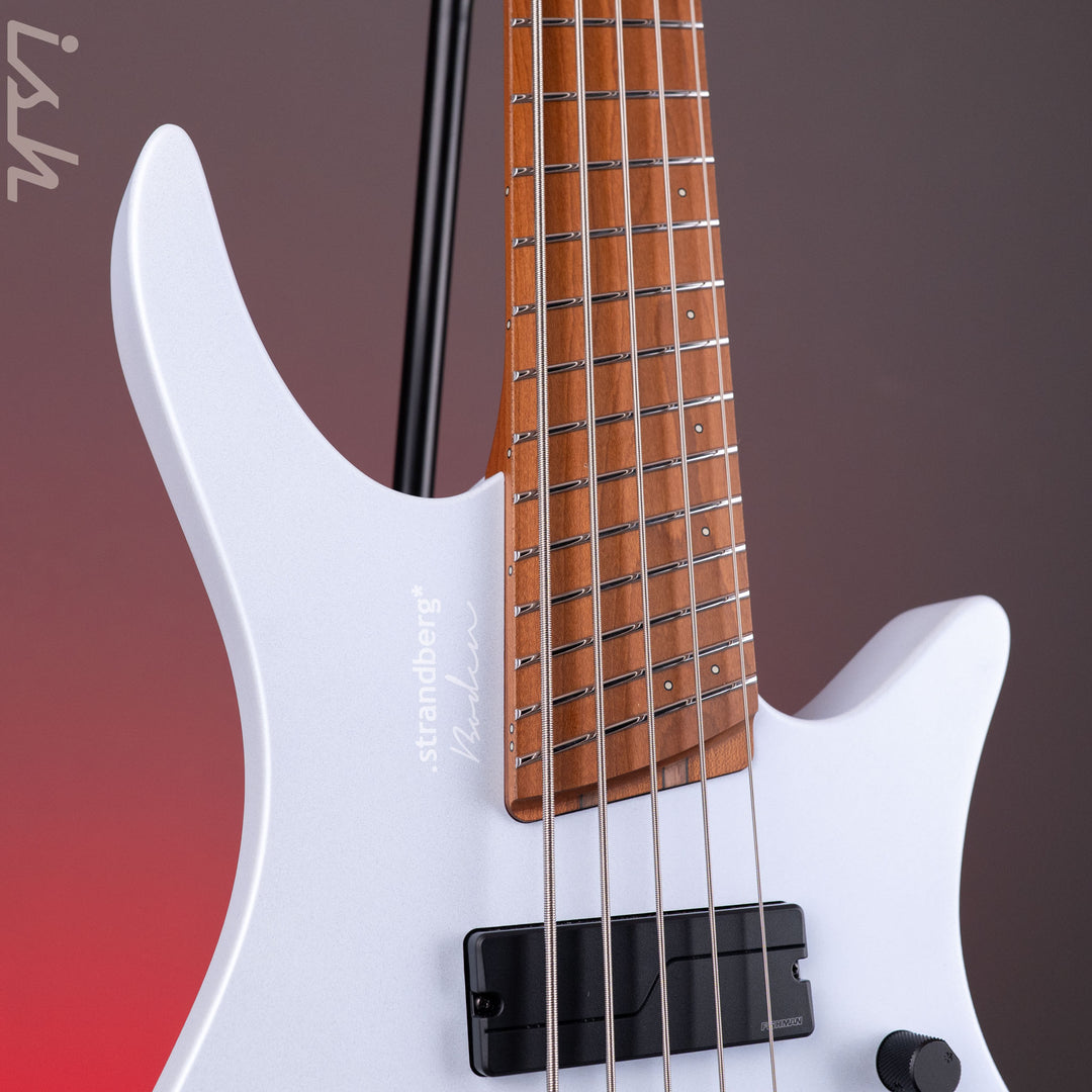 Strandberg Boden Bass Standard 5 Blue Aura Metallic