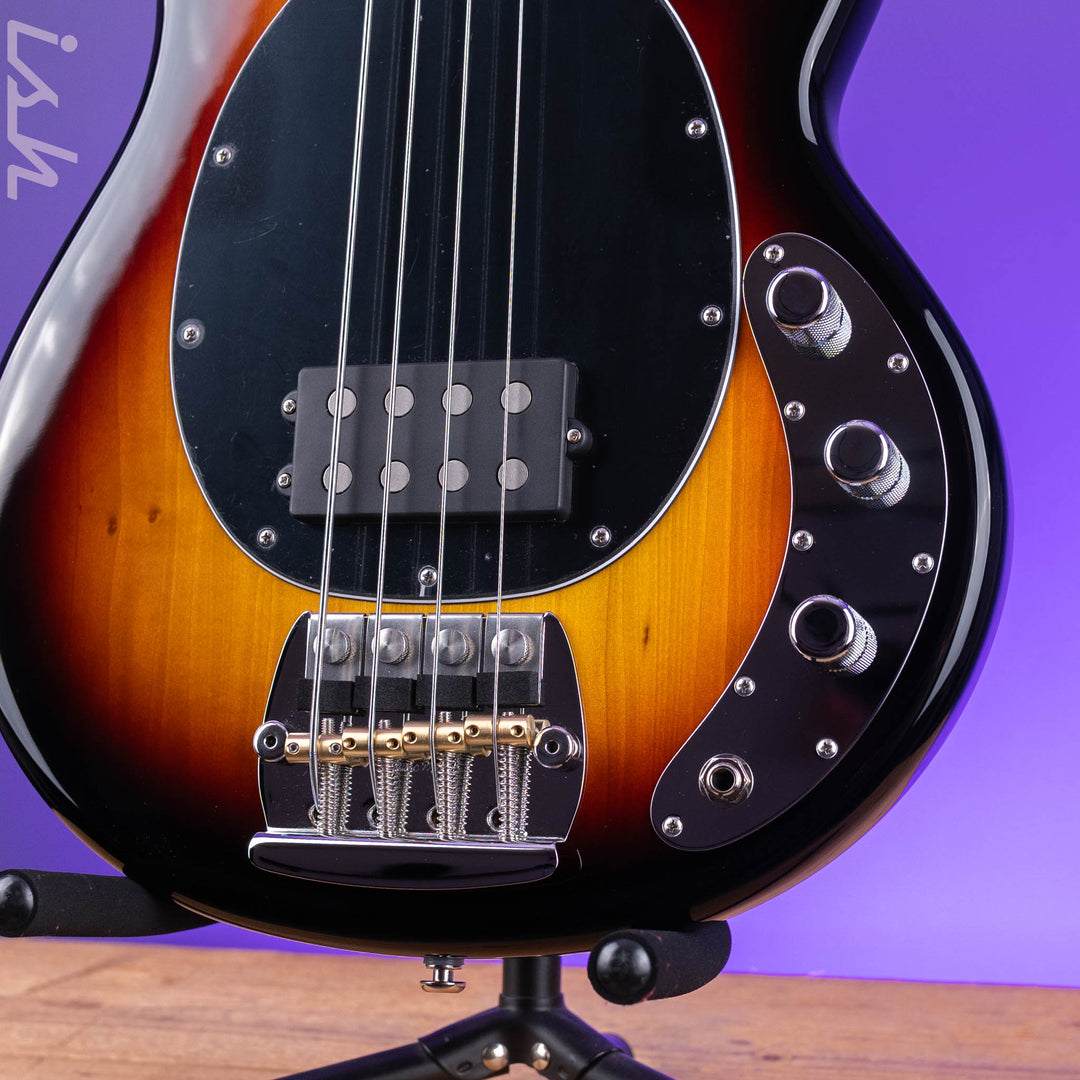 Ernie Ball Music Man Pino Palladino StingRay