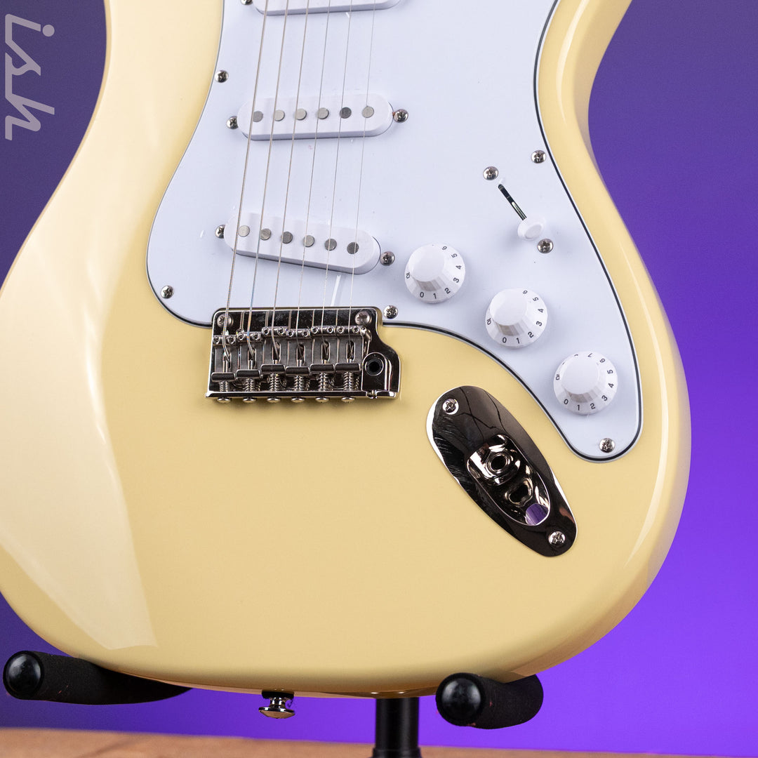 2021 PRS SE Silver Sky Moon White Demo