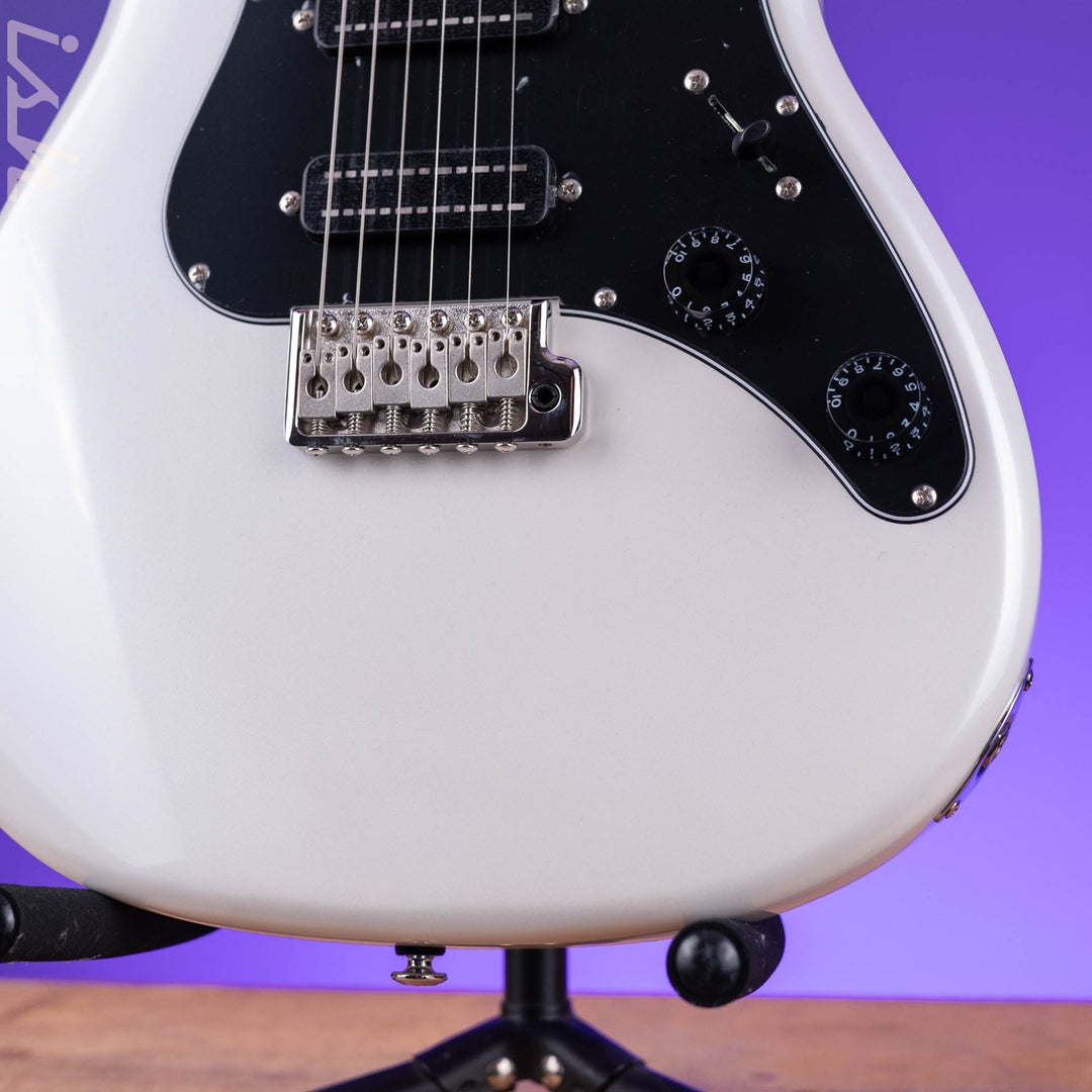 PRS SE NF3 Electric Guitar White Pearl Rosewood Fretboard Demo