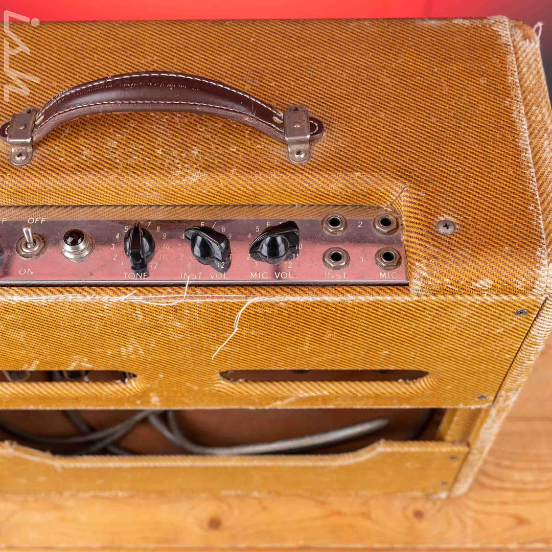 1957 Fender Deluxe Tweed 5E3