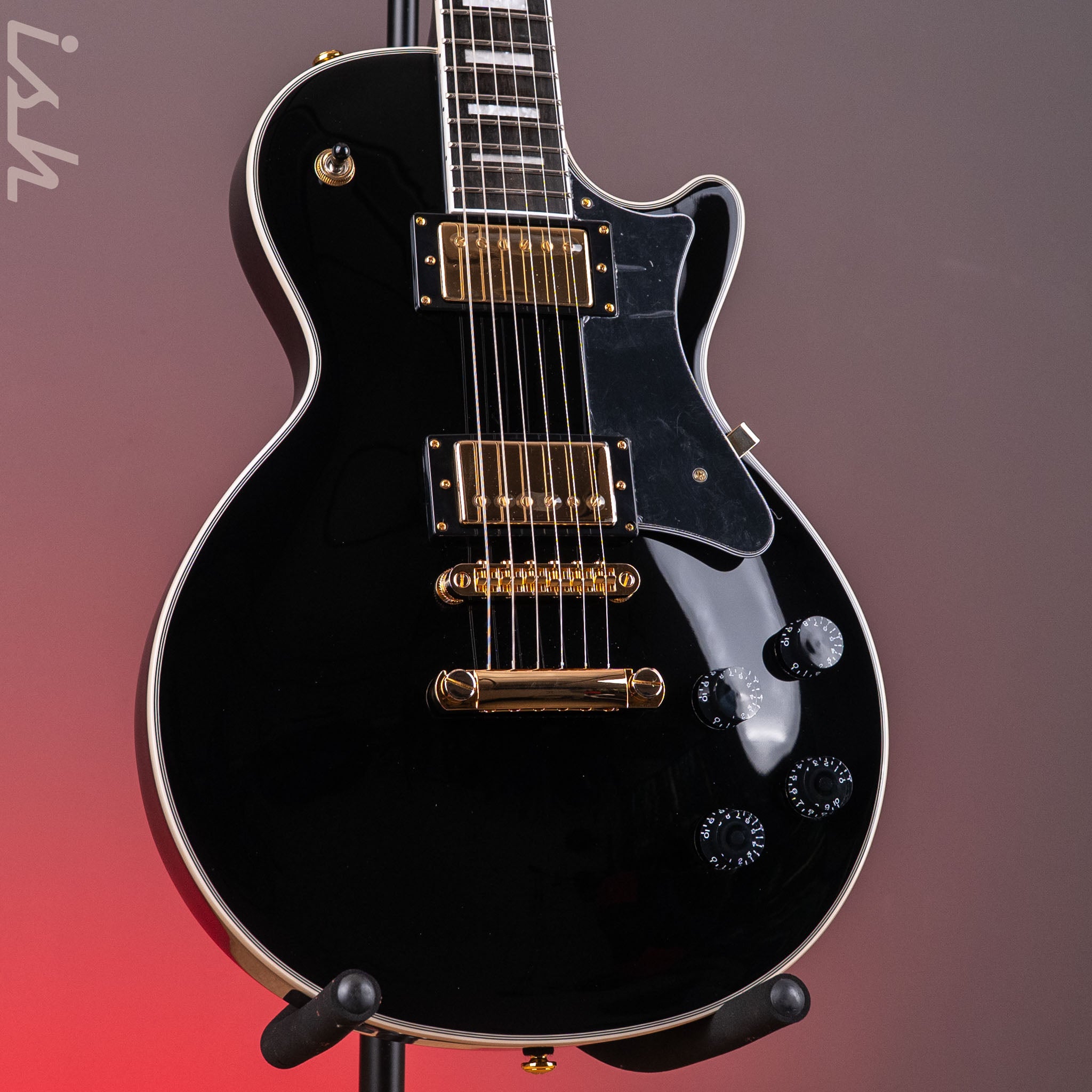 2025 Heritage H-137 Ascent Plus Black