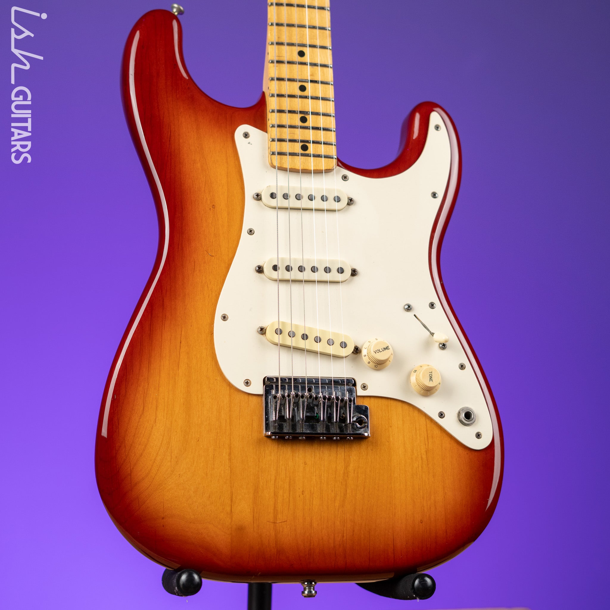 ギター Fender USA Dan Smith Stratocaster 1983 Fender Stratocaster Dan Smith Era Electric Guitar – Ish Guitars