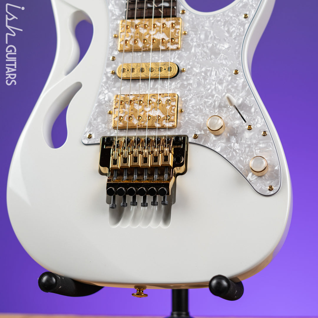 Ibanez PIA3761 Steve Vai Signature Stallion White