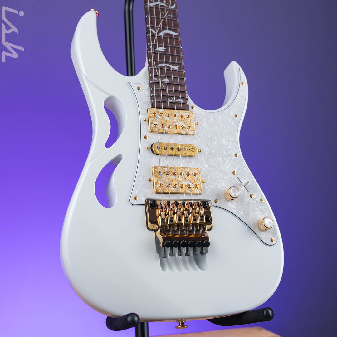 Ibanez Steve Vai Signature PIA3761 Stallion White Demo