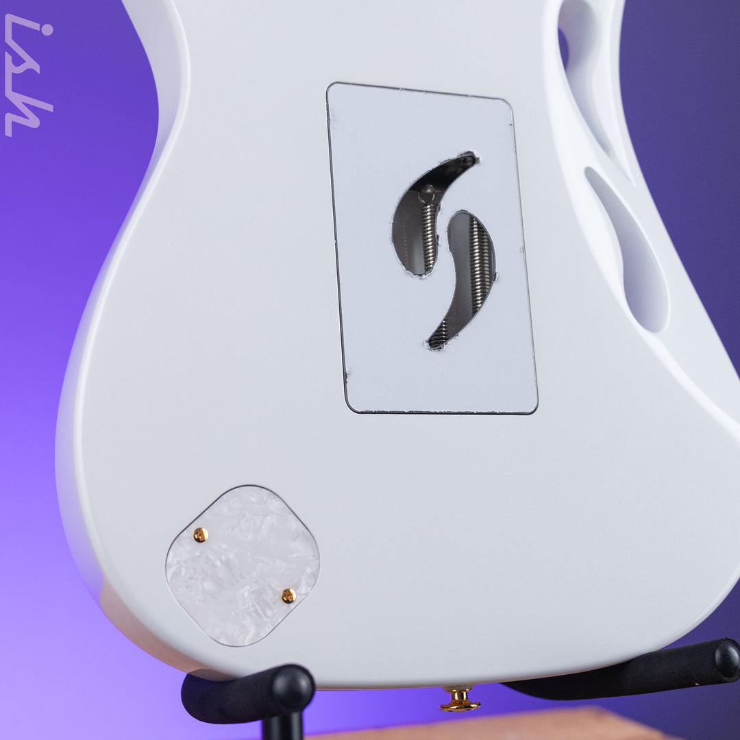 Ibanez Steve Vai Signature PIA3761 Stallion White Demo