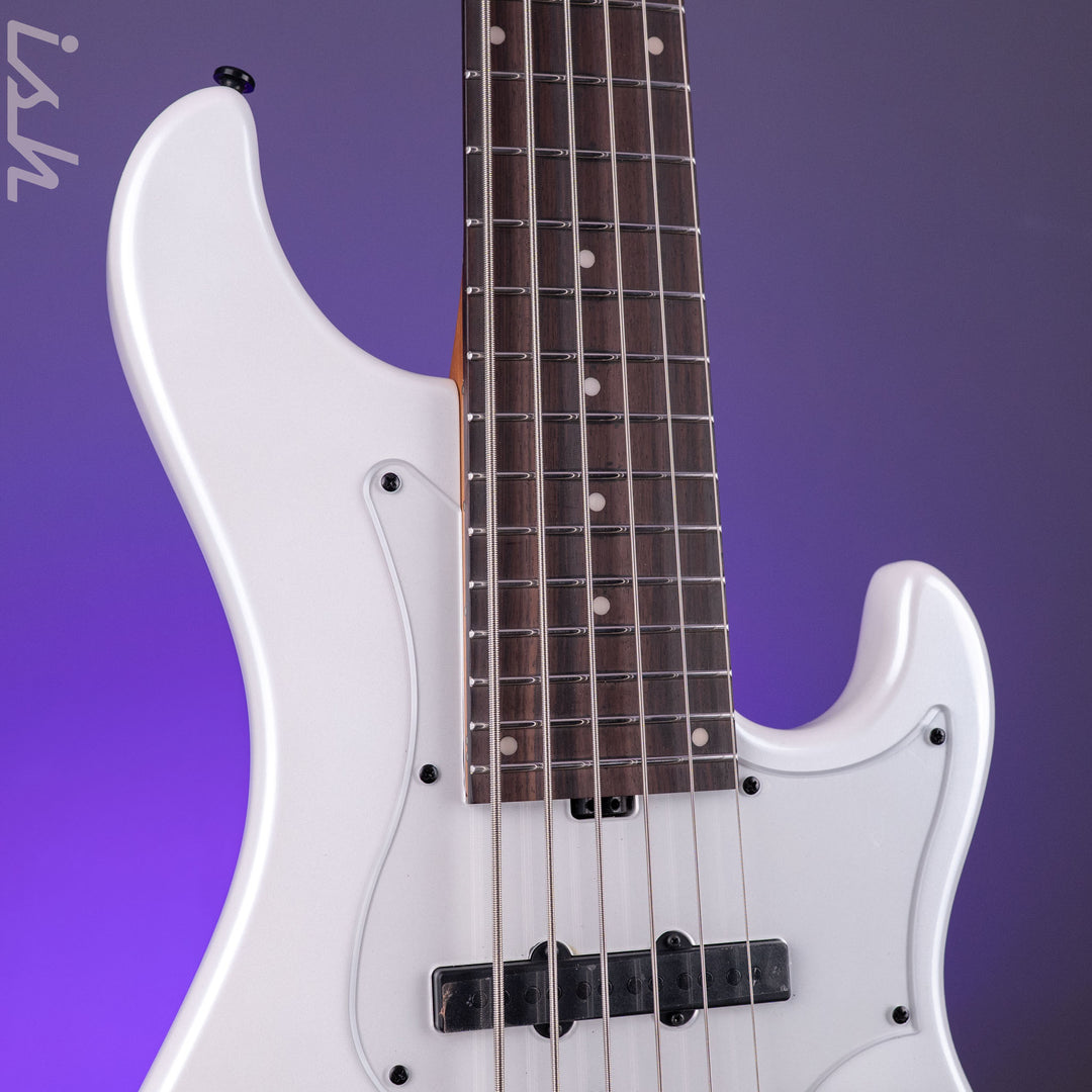 Ibanez Mode MDM1006 6-String Bass Pearl White
