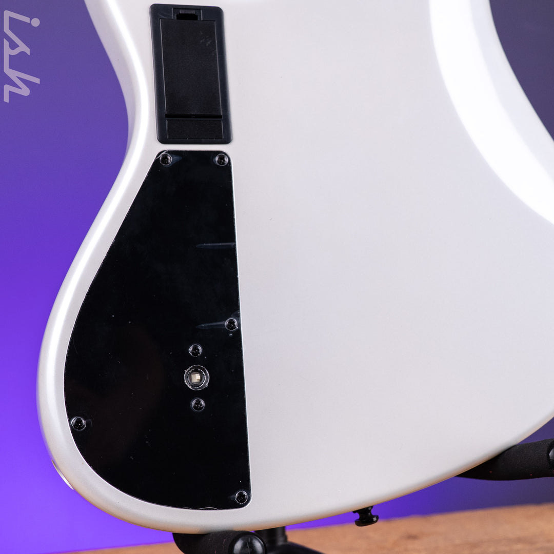 Ibanez Mode MDM1005 5-String Bass Pearl White