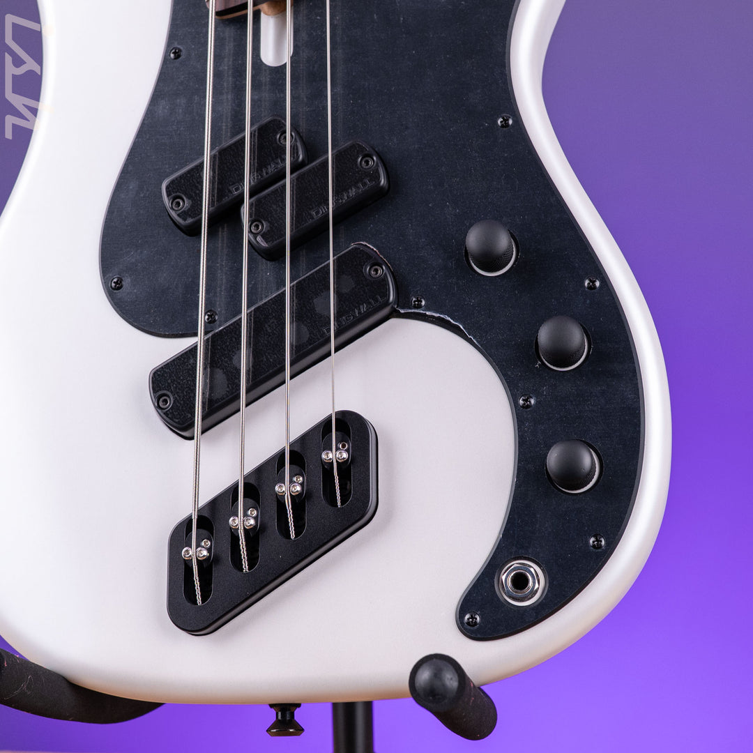 Dingwall SP1 4-String Bass Ducati White B-Stock