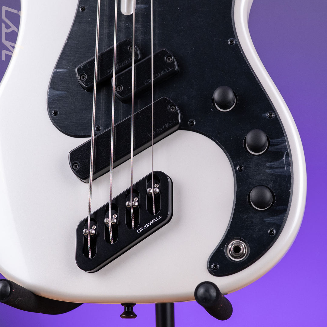 Dingwall SP1 4-String Bass Ducati White Maple Board B-Stock