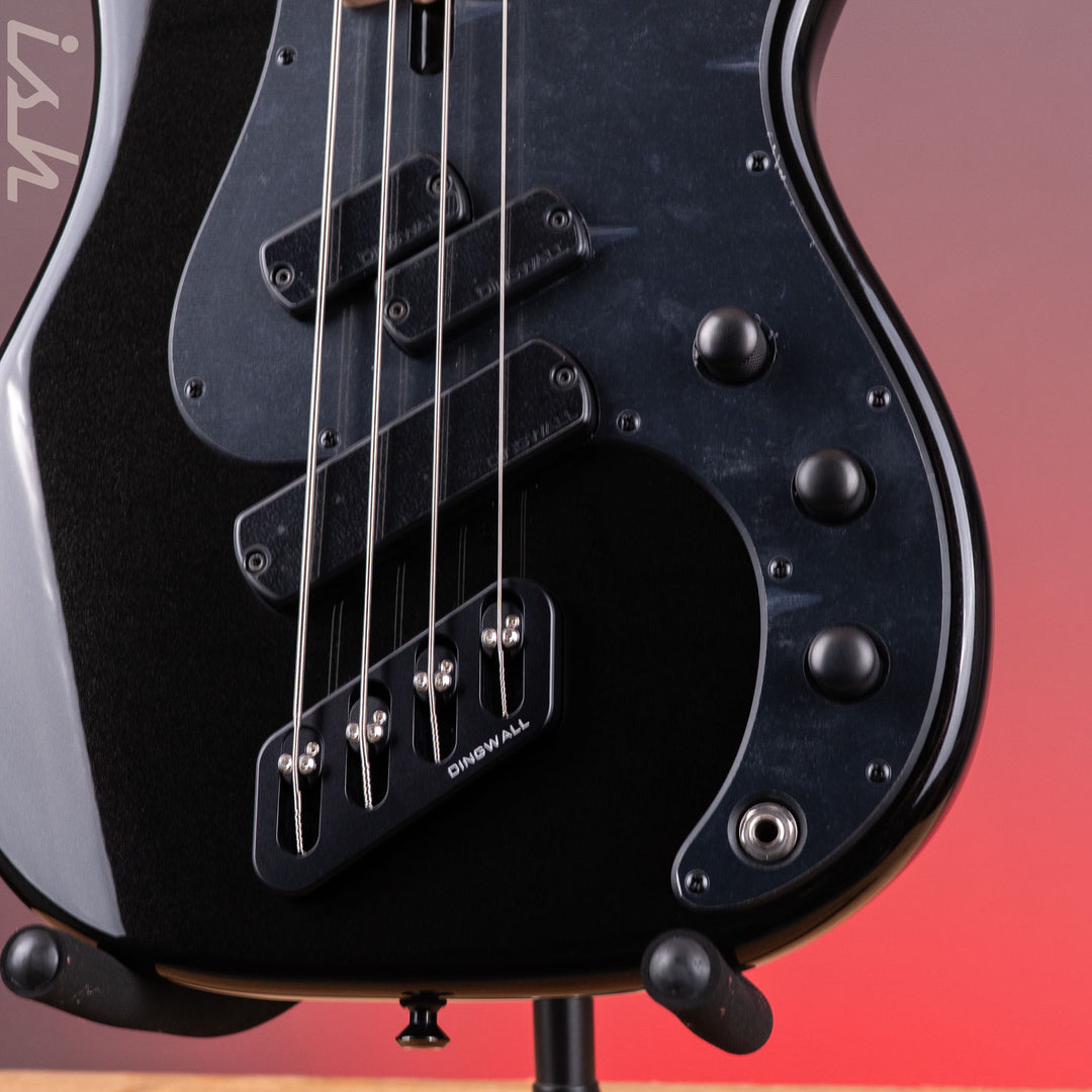 Dingwall SP1 4-String Bass Maple Board Black Gloss