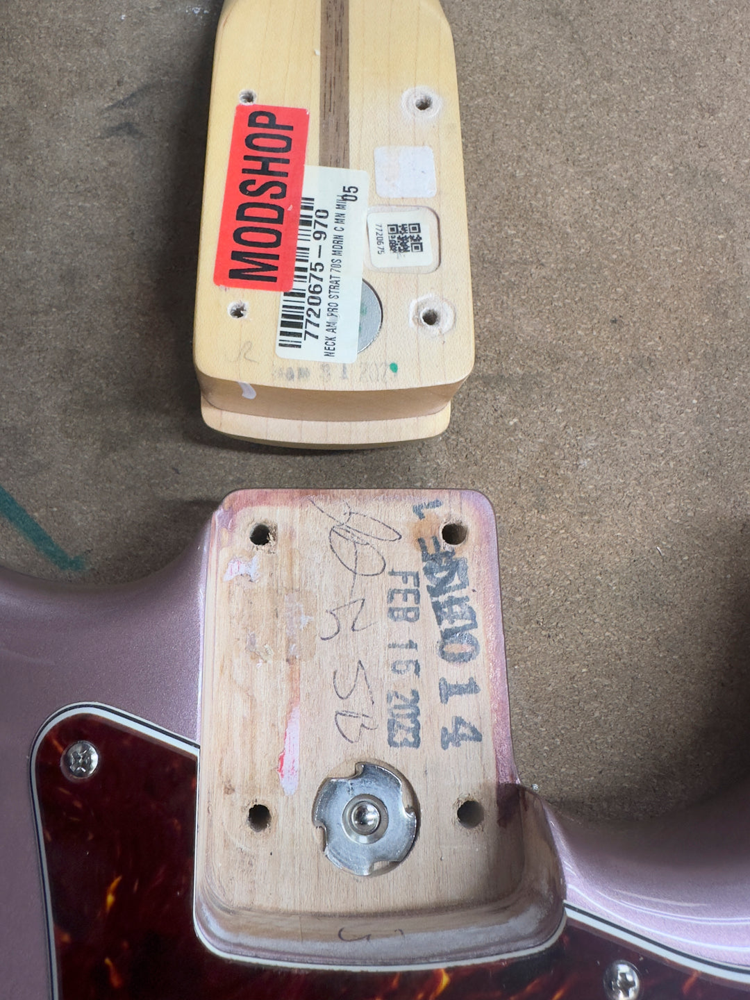 2023 Fender Mod Shop Stratocaster Burgundy Mist Metallic