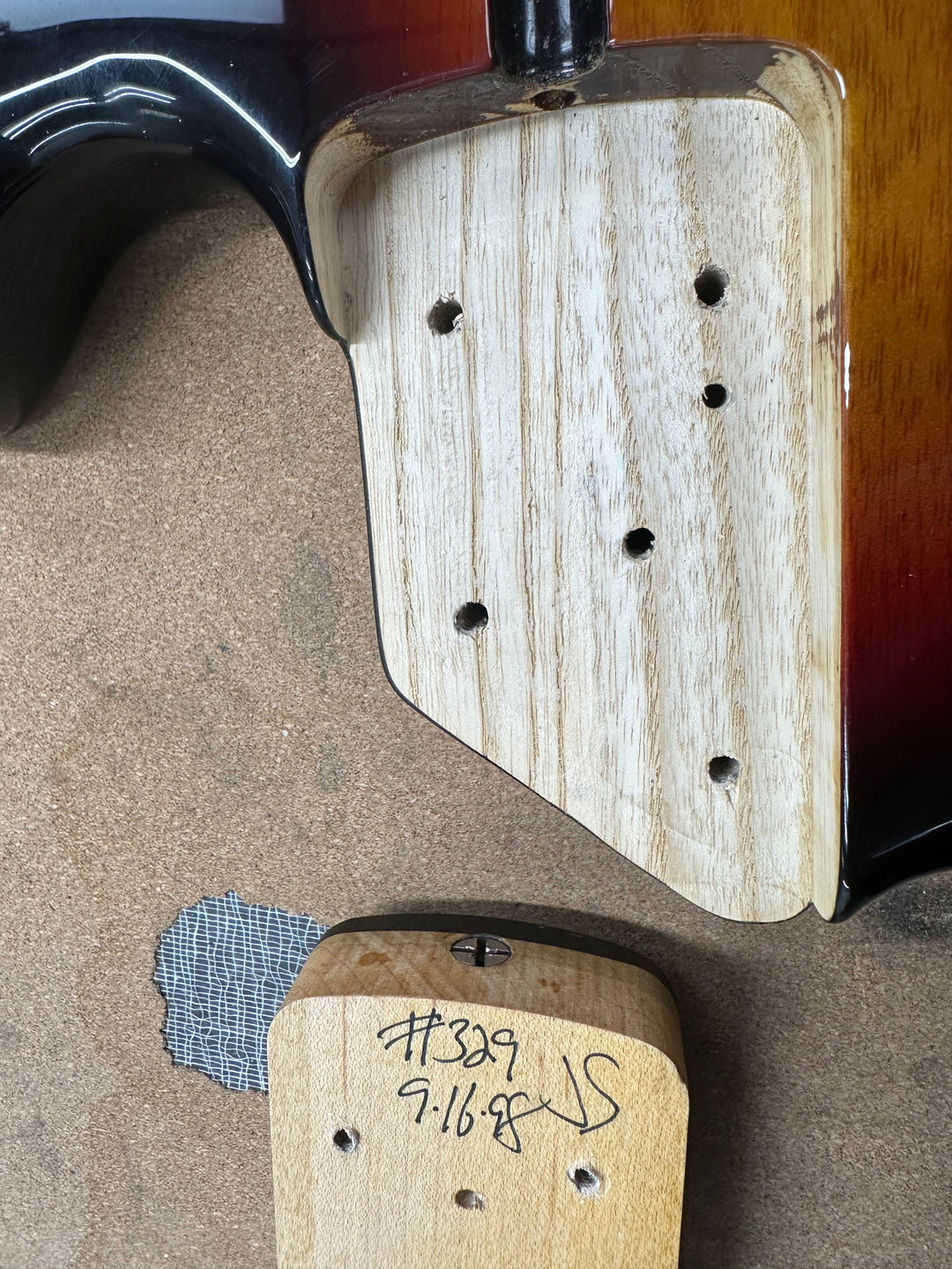 1998 Lakland 44-94 Sunburst Fretless