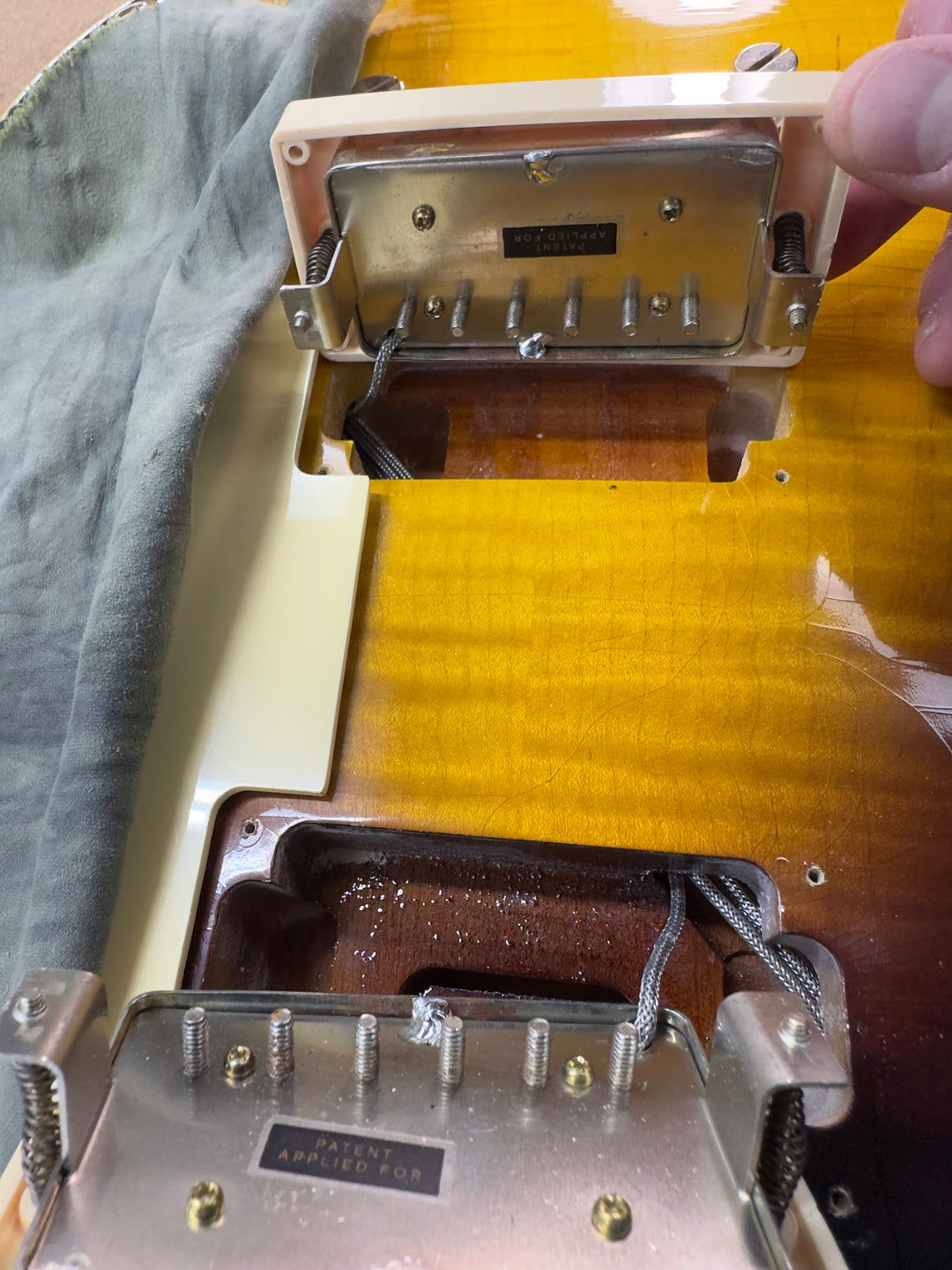 2024 Gibson Murphy Lab Les Paul R9 Ultra Light Aged Kindred Burst