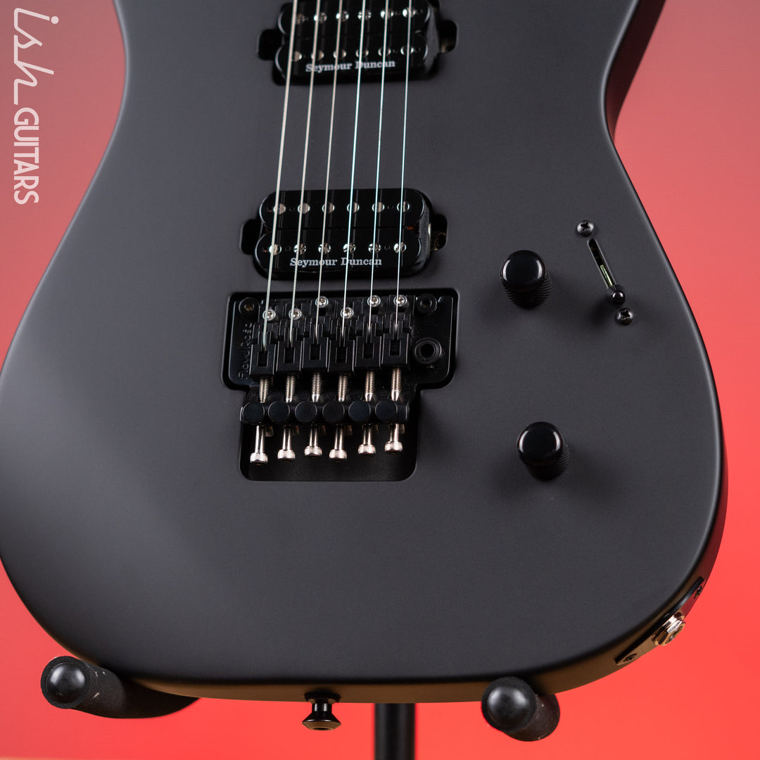Jackson American Series Virtuoso Electric Guitar Satin Black Demo